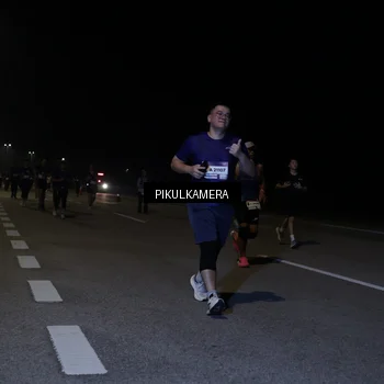 Runner Photo 7526751