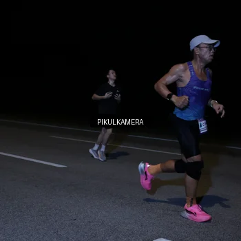 Runner Photo 7526758