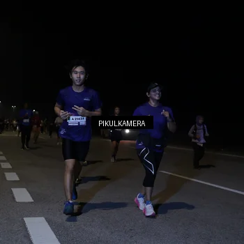 Runner Photo 7526768
