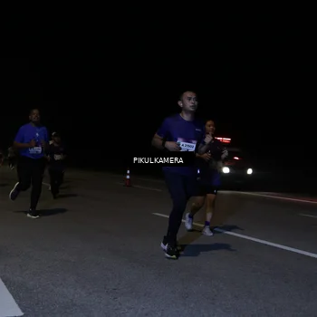 Runner Photo 7526782
