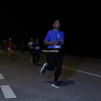 Runner Photo 7526786