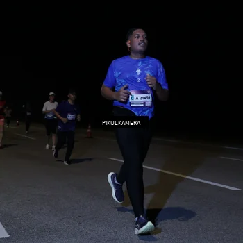 Runner Photo 7526791