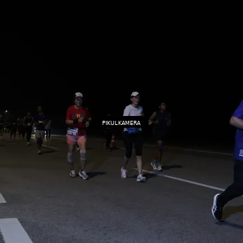 Runner Photo 7526800