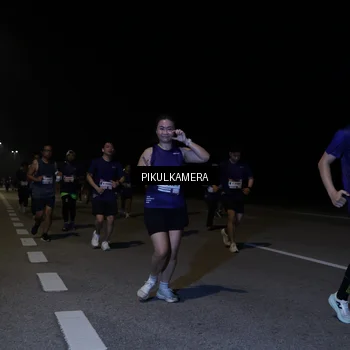 Runner Photo 7526898