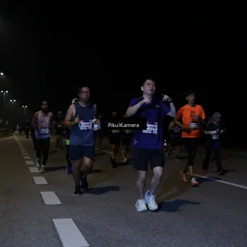 Runner Photo 7526904