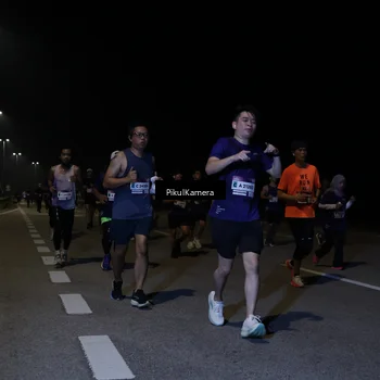 Runner Photo 7526905
