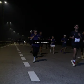 Runner Photo 7526921