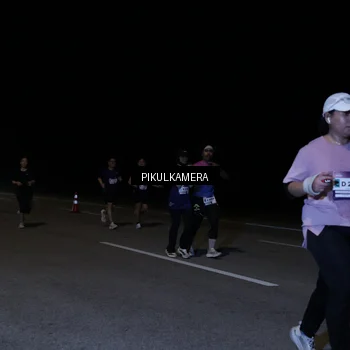 Runner Photo 7526944