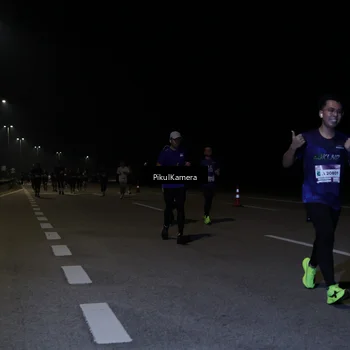 Runner Photo 7526965