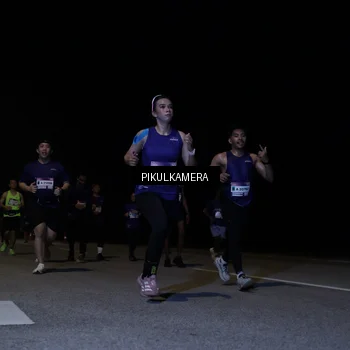 Runner Photo 7527023