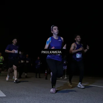 Runner Photo 7527024