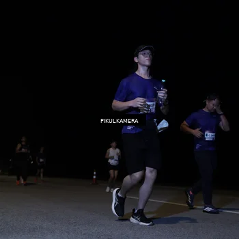 Runner Photo 7527037
