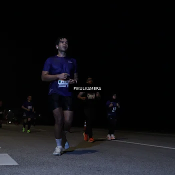 Runner Photo 7527041