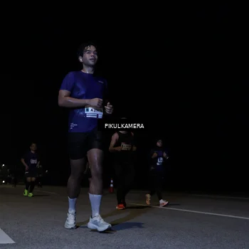 Runner Photo 7527042