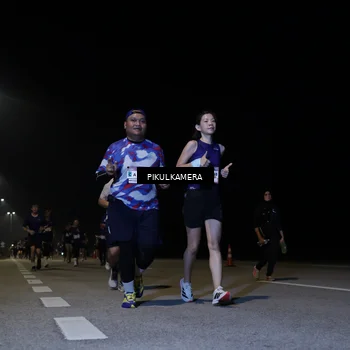 Runner Photo 7527054