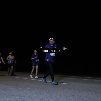 Runner Photo 7527079