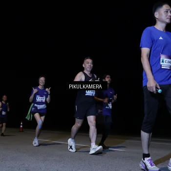 Runner Photo 7527101