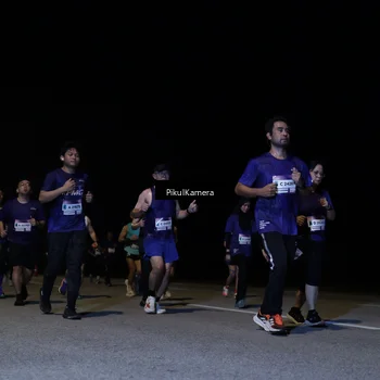 Runner Photo 7527112