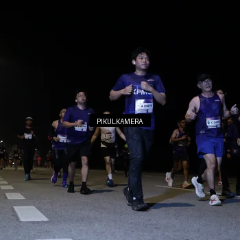 Runner Photo 7527117