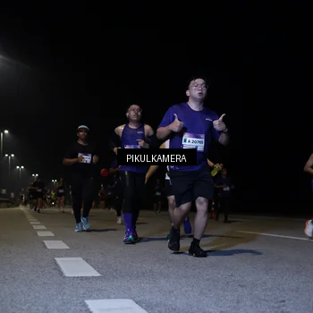 Runner Photo 7527120