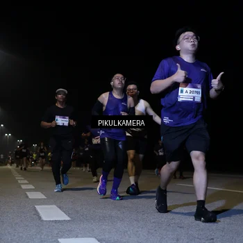 Runner Photo 7527122