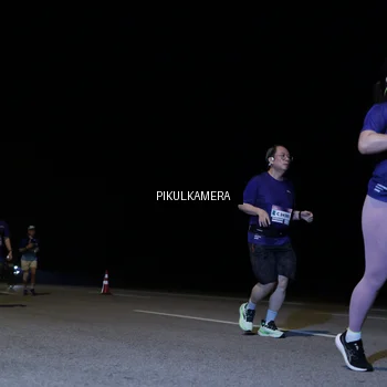 Runner Photo 7527191