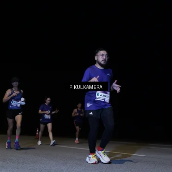 Runner Photo 7527249