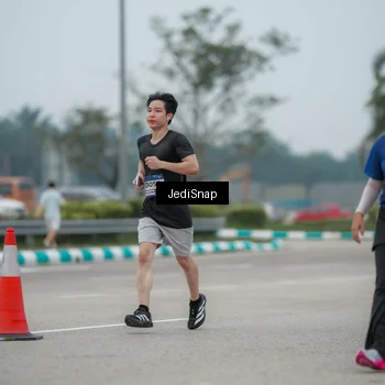 Runner Photo 7527304