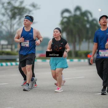 Runner Photo 7527308