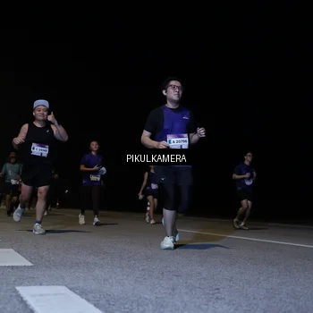 Runner Photo 7527342