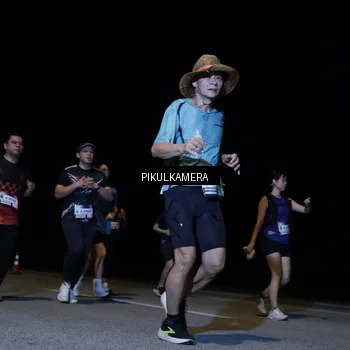 Runner Photo 7527362