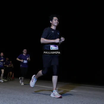 Runner Photo 7527377