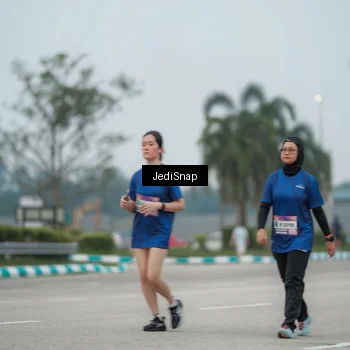 Runner Photo 7527395
