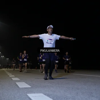 Runner Photo 7527416