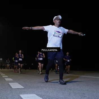 Runner Photo 7527420