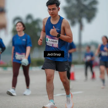 Runner Photo 7527435