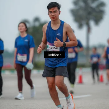 Runner Photo 7527437