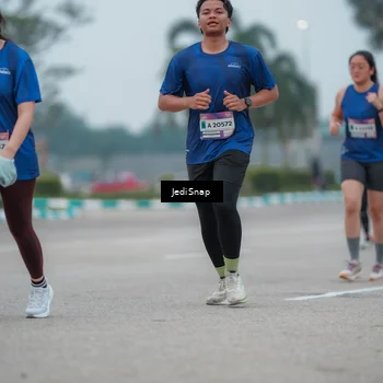 Runner Photo 7527456