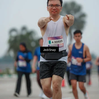 Runner Photo 7527469