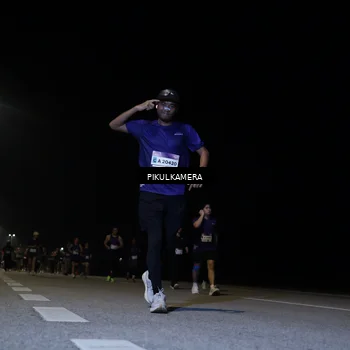 Runner Photo 7527602