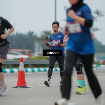 Runner Photo 7527607