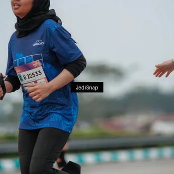 Runner Photo 7527613