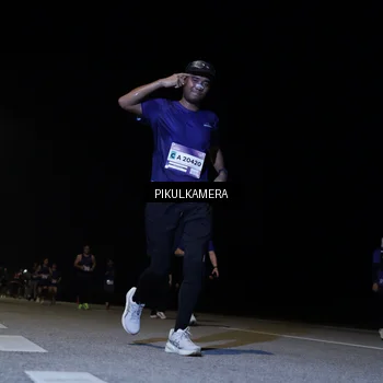 Runner Photo 7527614