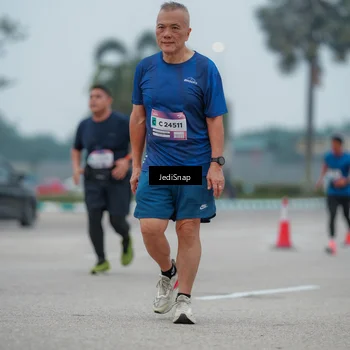 Runner Photo 7527630