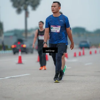 Runner Photo 7527664