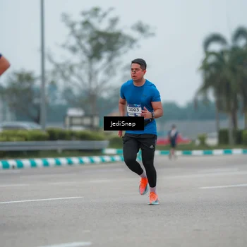 Runner Photo 7527700