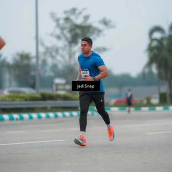 Runner Photo 7527709