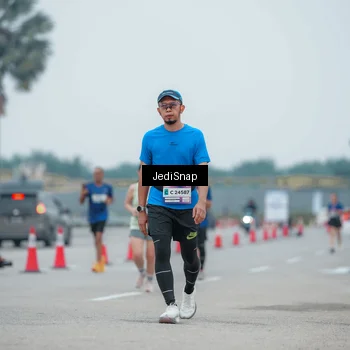 Runner Photo 7527744