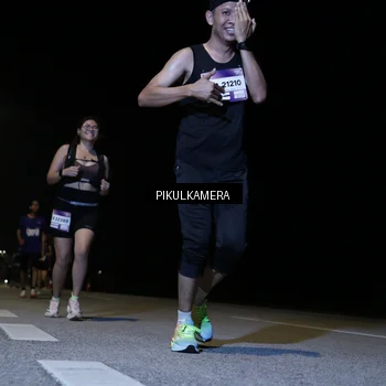 Runner Photo 7527765