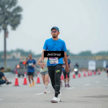 Runner Photo 7527836
